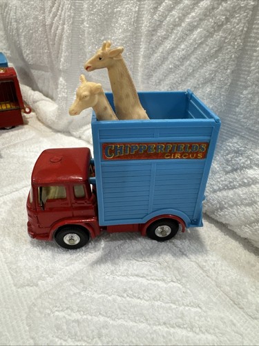 Corgi 503 chipperfields - 503,